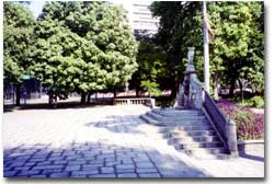 O espaço equivalente ao antigo belvedere do Passeio foi recuperado em 1988